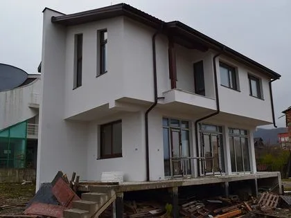 Купить ID1882 Двухэтажный дом с участком земли в Болгарии