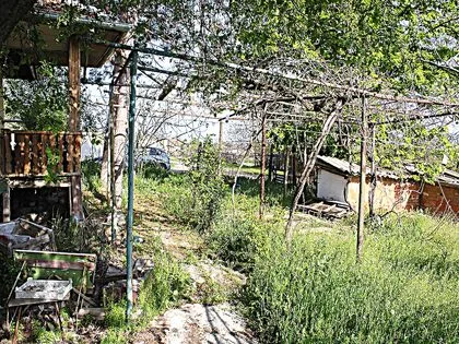 Купить ID2212 Дом с участком земли в селе Горица в Болгарии