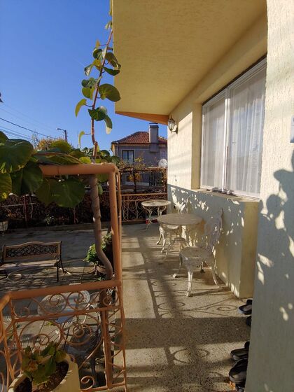 Купить ID4122 Двухэтажный дом в селе Кошарица в Болгарии