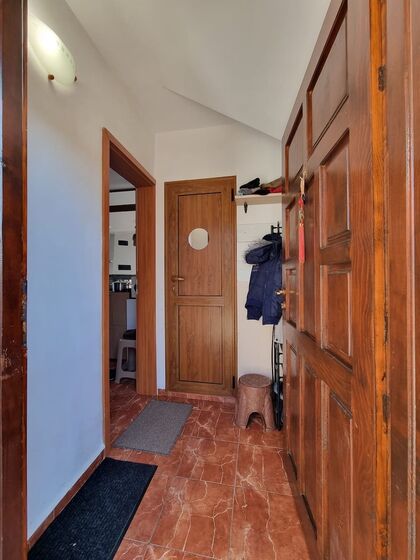 Купить ID7142 Двухэтажный дом с участком земли в с. Бата в Болгарии