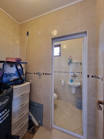 Купить ID7477 Двухэтажный дом с бассейном в селе Горица в Болгарии