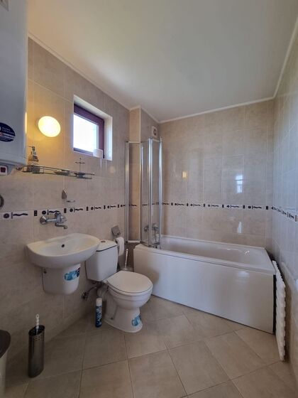 Купить ID7477 Двухэтажный дом с бассейном в селе Горица в Болгарии