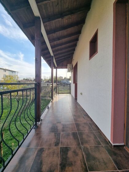 Купить ID7580 Двухэтажный дом с участком земли в селе Александрово в Болгарии