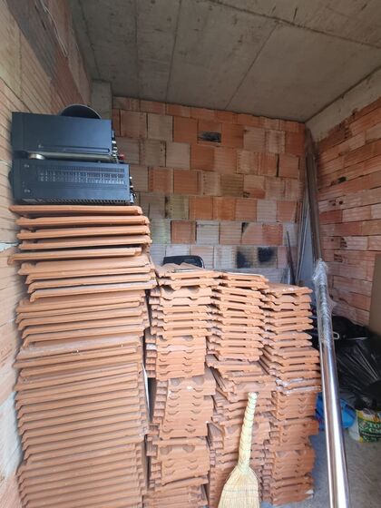 Купить ID7580 Двухэтажный дом с участком земли в селе Александрово в Болгарии