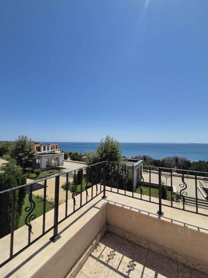 Купить ID8020 Двухкомнатная квартира в ЖК Sea Fort Club в Болгарии