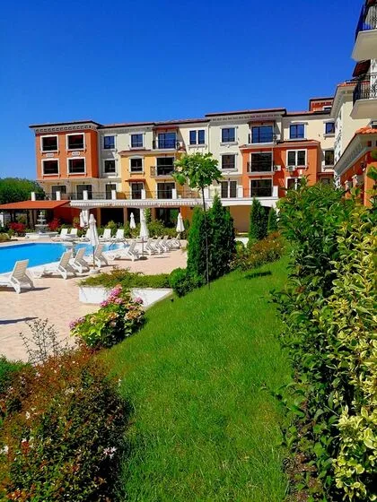 Купить ID903 Апартаменты в комплексе Лили Бич Резорт в Болгарии