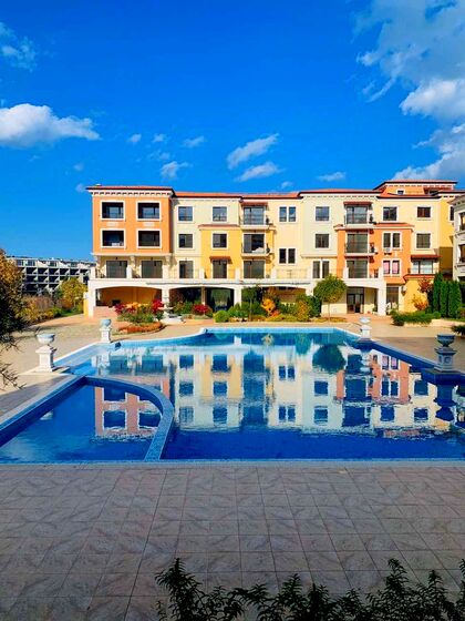 Купить ID903 Апартаменты в комплексе Лили Бич Резорт в Болгарии