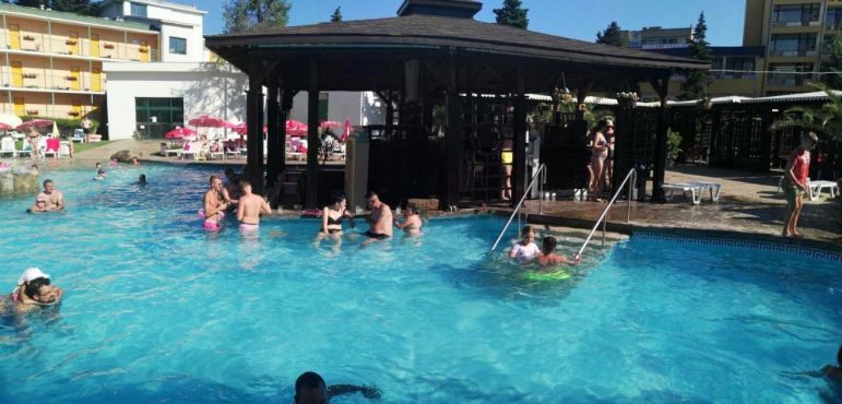 Купить недвижимость в Болгарии, комплекс Тракия Плаза