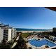 Вид с 8 этажа на Черное море, пляж и бассейн апарт-отеля Majestic Beach Resort, Солнечный берег g6o5-og