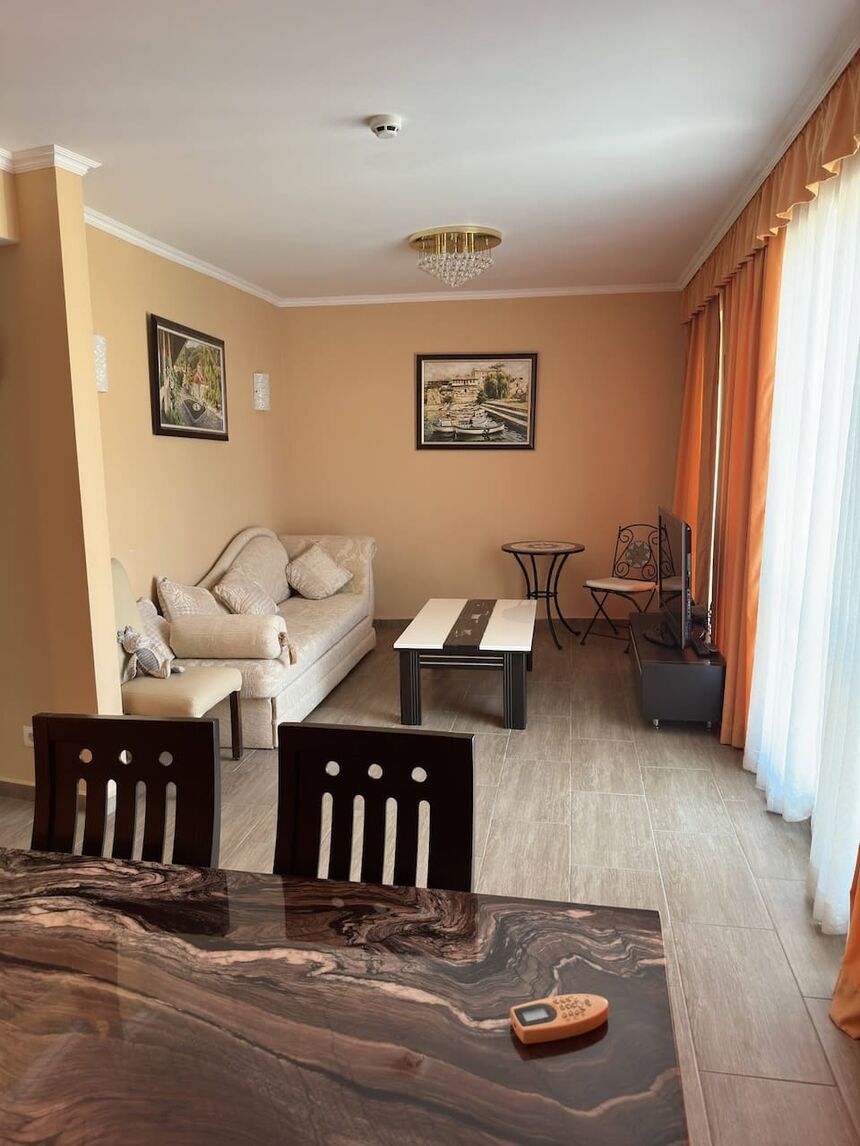 ID5921 Трехкомнатная квартира в апарт - отеле Гранд-отель Sveti Vlas