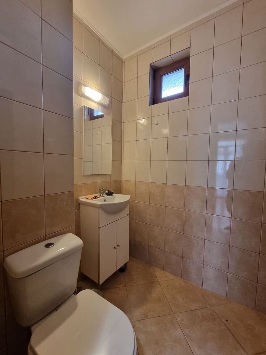 ID7580 Двухэтажный дом с участком земли в селе Александрово