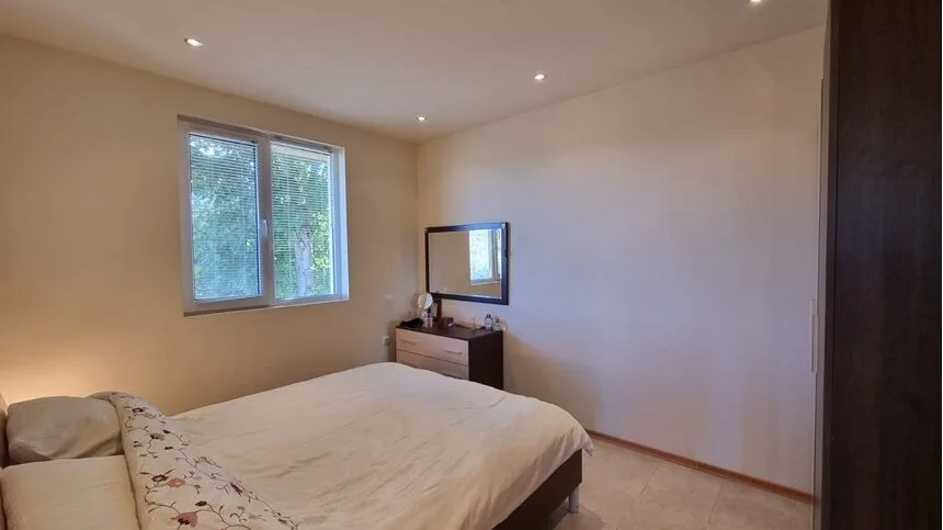 ID5454 Одноэтажный дом с большим участком земли в селе Ново Паничарево