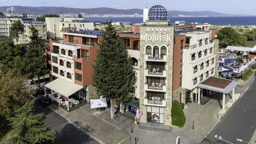 ID7607 Двухкомнатная квартира с видом на море в апарт - отеле Nobel