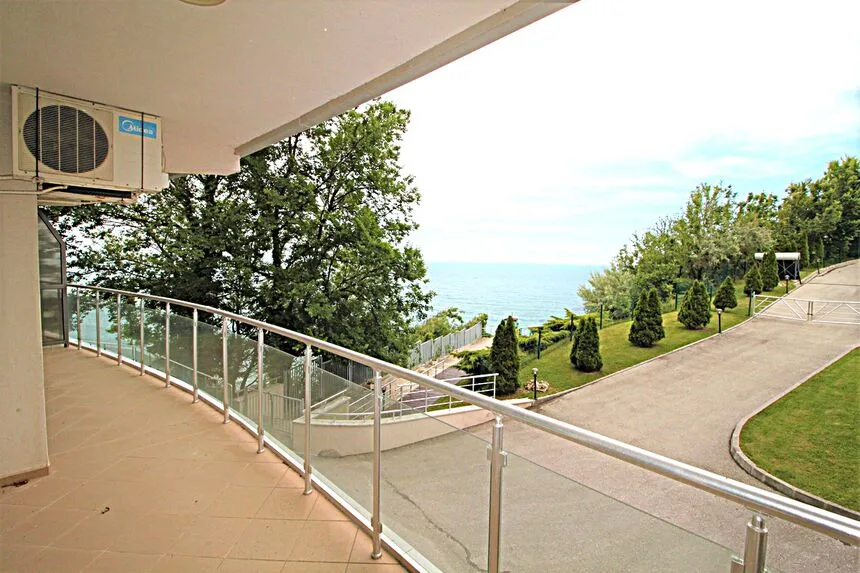 ID3382 Двухкомнатная квартира в комплексе Сильвер Бич