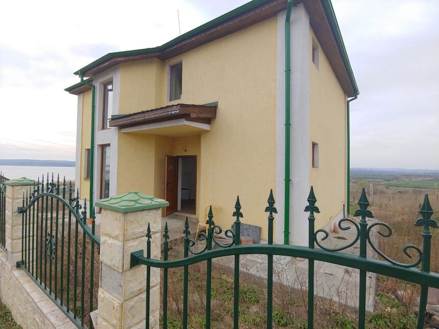 ID4102 Двухэтажный дом в селе Константиново