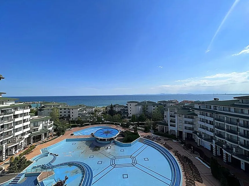 ID5846 Двухкомнатная квартира в апарт - отеле Emerald Beach Resort & Spa