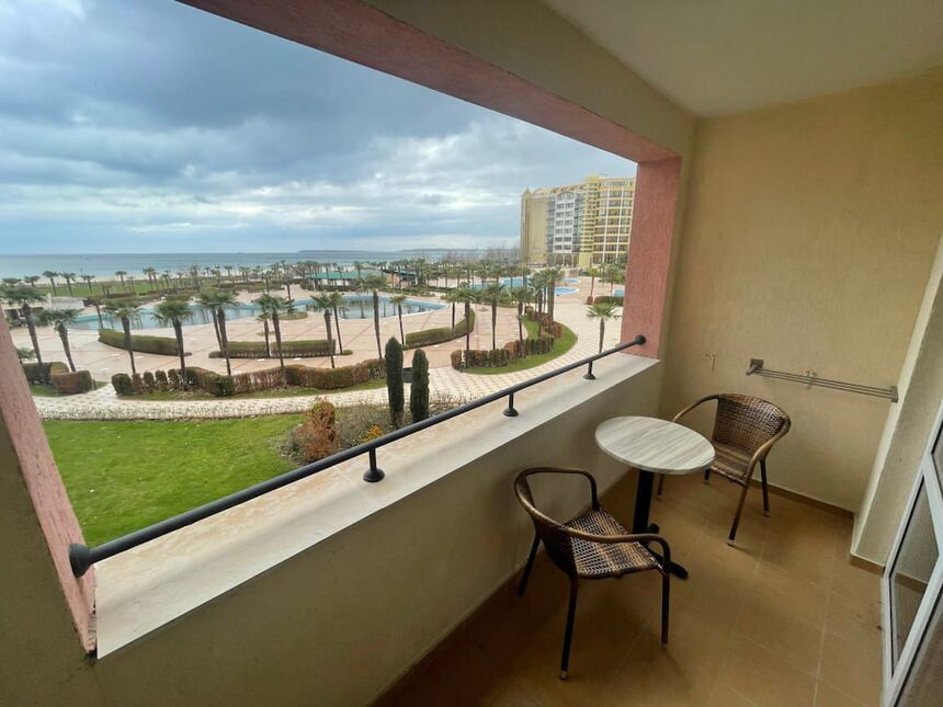 ID5815 Двухкомнатная квартира в апарт - отеле Majestic Beach Resort
