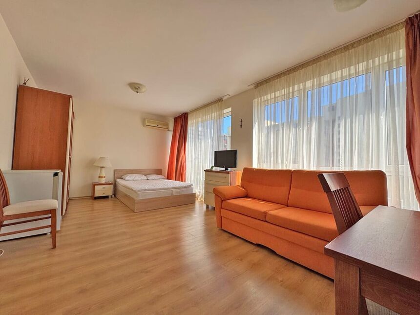 ID7488 Студия в жилом комплексе Flores Park