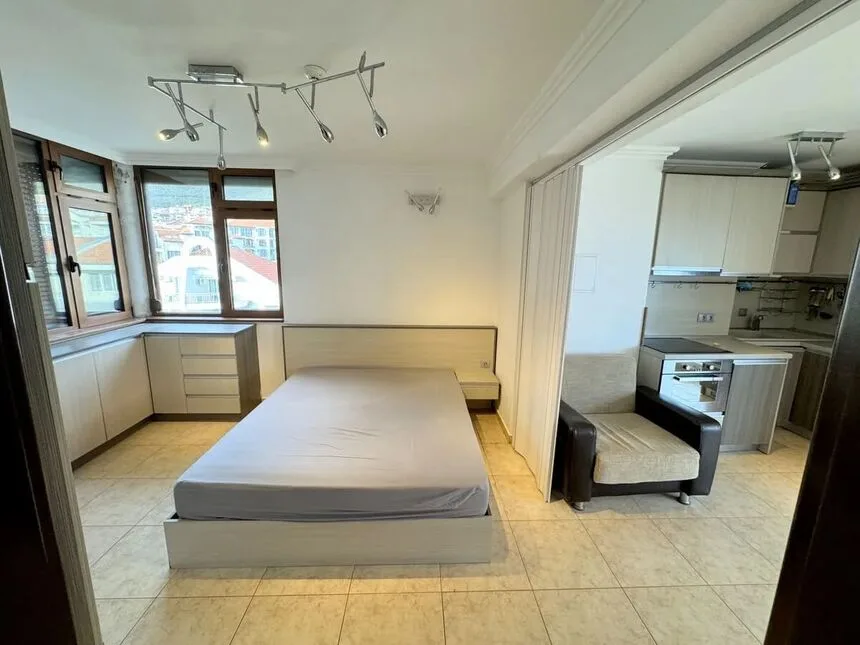 ID7719 Двухкомнатная квартира с видом на море в ЖК Лазур 4