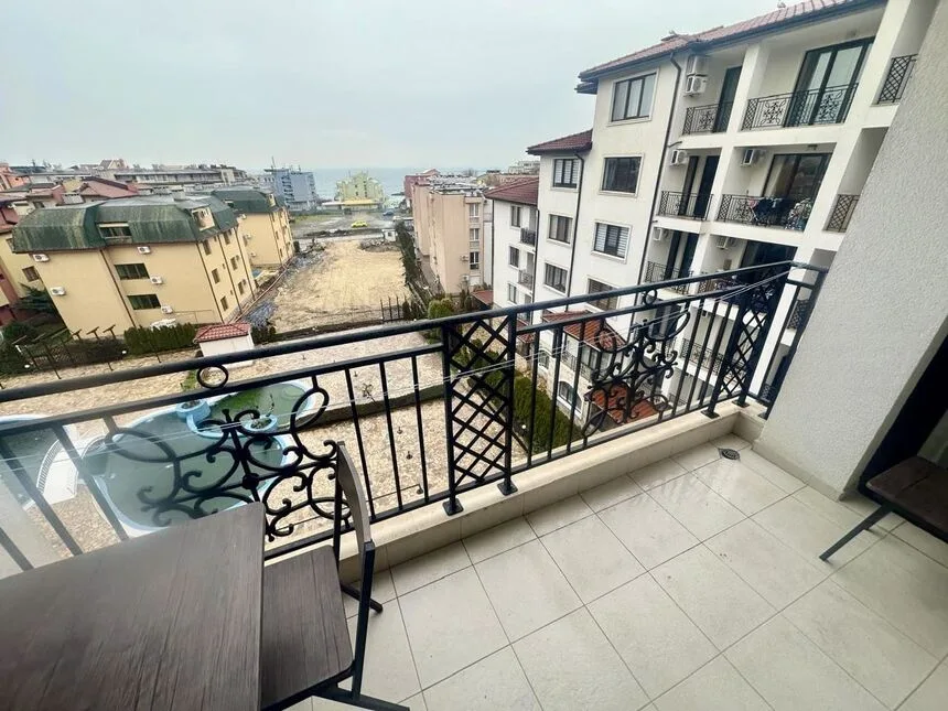 ID7774 Трехкомнатная квартира в ЖК Аполлон Несебр