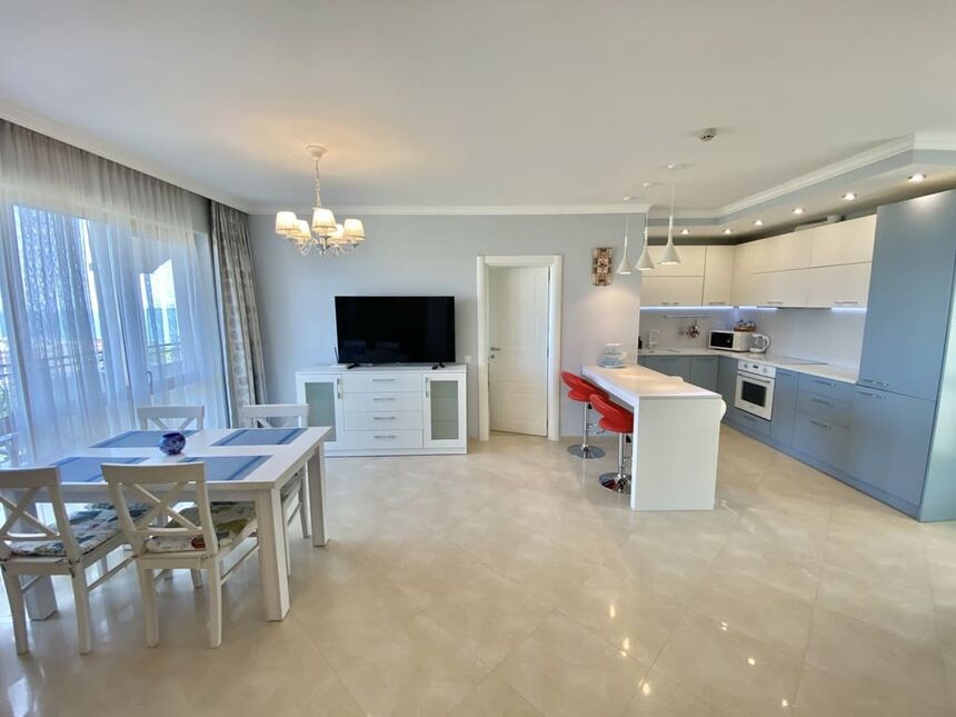 ID7757 Трехкомнатная квартира с видом на море в Вилла Флоренция