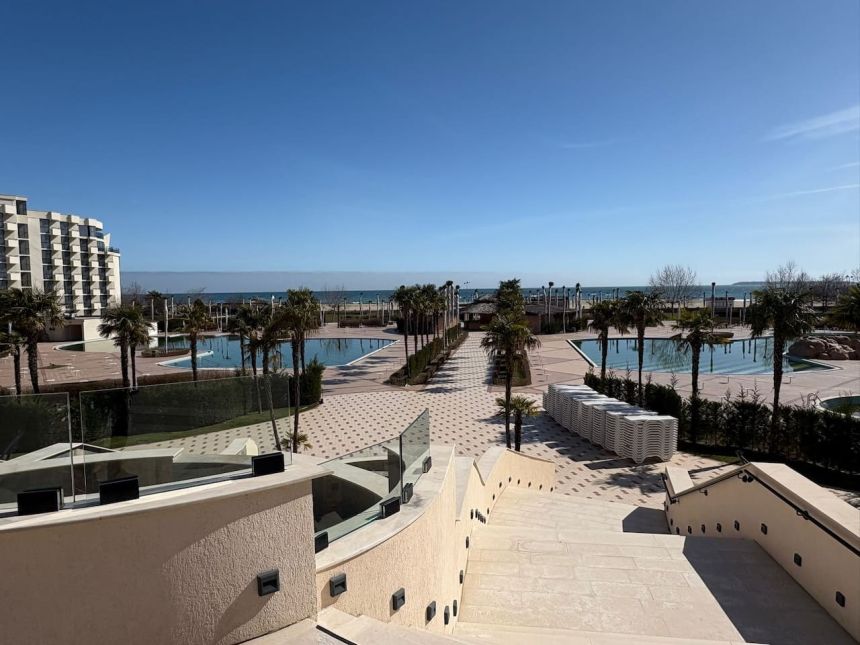 ID7823 Двухкомнатная квартира в апарт - отеле Маджестик Бич Резорт