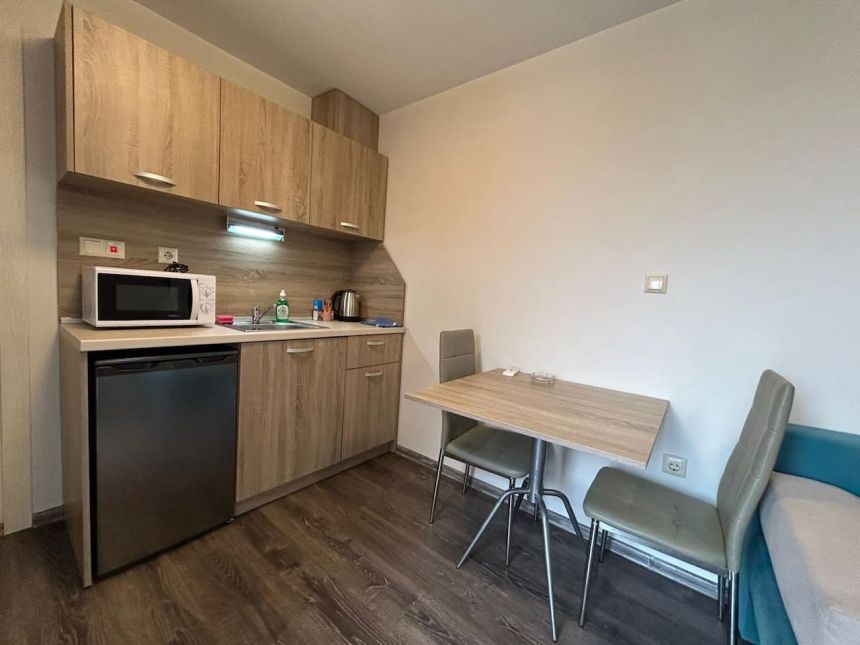 Кухня и обеденная зона квартиры 47,10 м² в ЖК Тарсис Нова