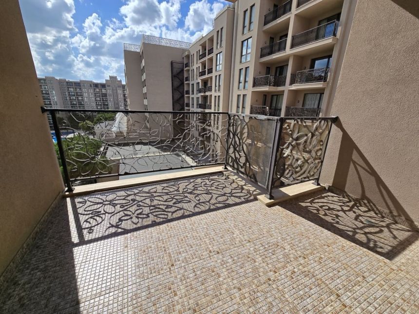 Терраса 2-комнатной квартиры 70 кв.м в Barcelo Royal Beach, 5 этаж