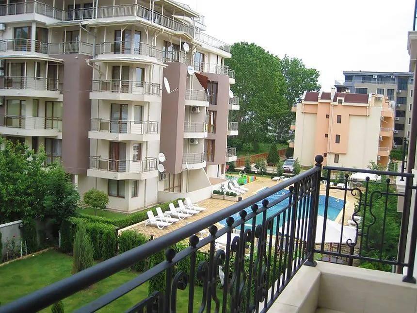 ID1898 Студия в комплексе Персани 3