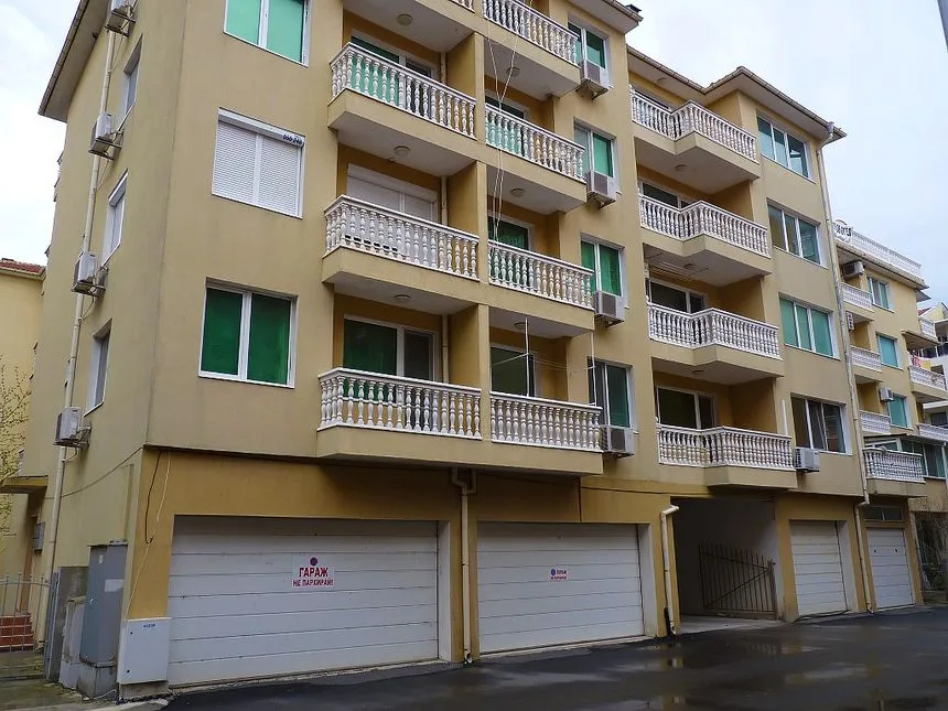 ID2125 Двухкомнатная квартира в Поморие