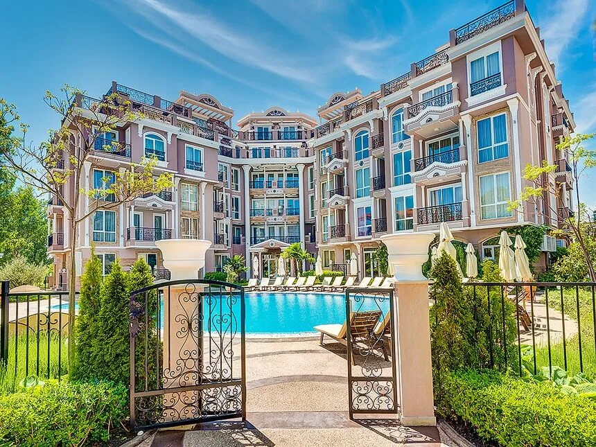 ID3549 Студия в комплексе Изида Палас