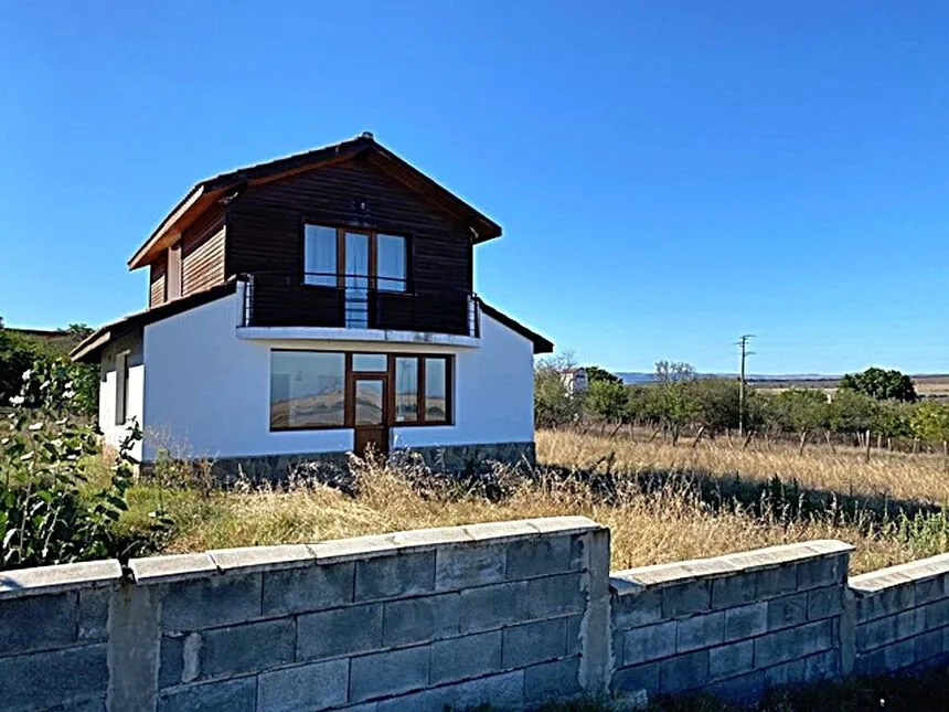 ID3752 Двухэтажный дом в селе Александрово